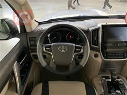 تۆیۆتا لاند کروزەر